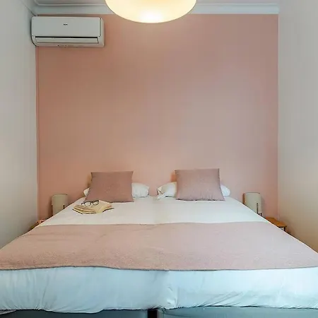 Canela Homes Fontana Apartment Barcelona